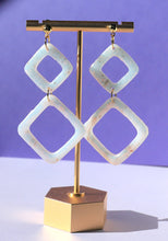 Load image into Gallery viewer, Lisbon White Glitter