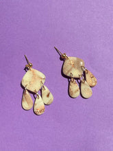 Load image into Gallery viewer, Pyrenees - marble