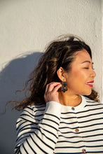 Load image into Gallery viewer, Pyrenees - black glitter