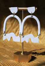 Load image into Gallery viewer, Bohemia - speckled white