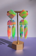 Load image into Gallery viewer, Manila - neon