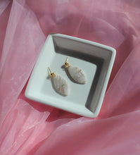 Load image into Gallery viewer, Wedding Blooms