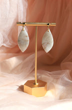 Load image into Gallery viewer, Wedding Blooms