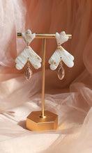 Load image into Gallery viewer, Wedding Dance