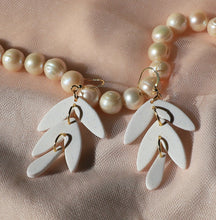 Load image into Gallery viewer, Wedding Garland