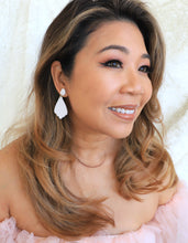 Load image into Gallery viewer, Wedding Veil