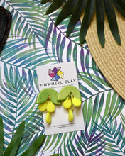 Load image into Gallery viewer, Maui Yellow Teardrops - Pinwheel Clay
